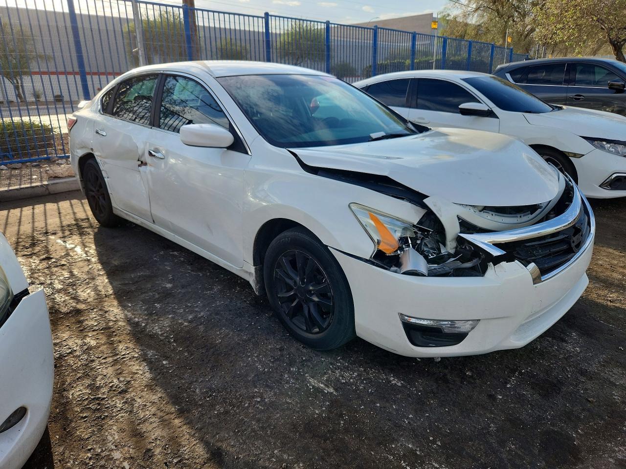 2015 Nissan Altima 2.5 S - zdjęcie 4