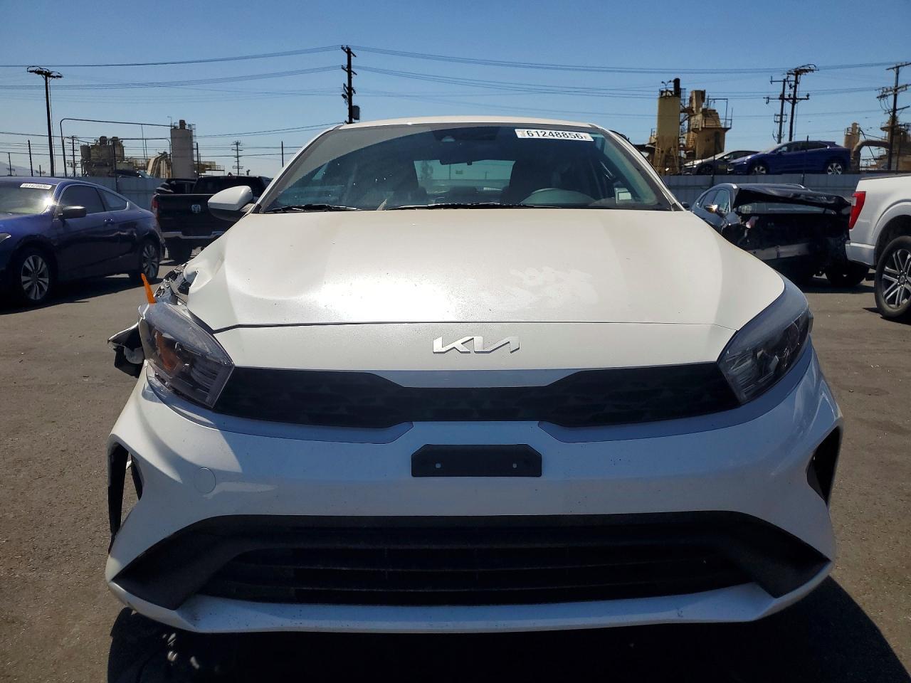 2023 Kia Forte Lxs - zdjęcie 5