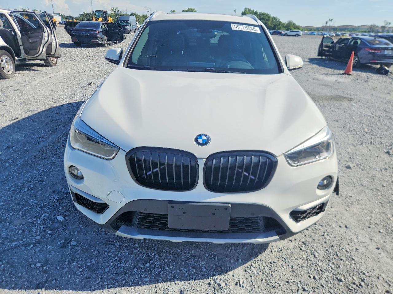 2017 BMW X1 xDrive28I - zdjęcie 5