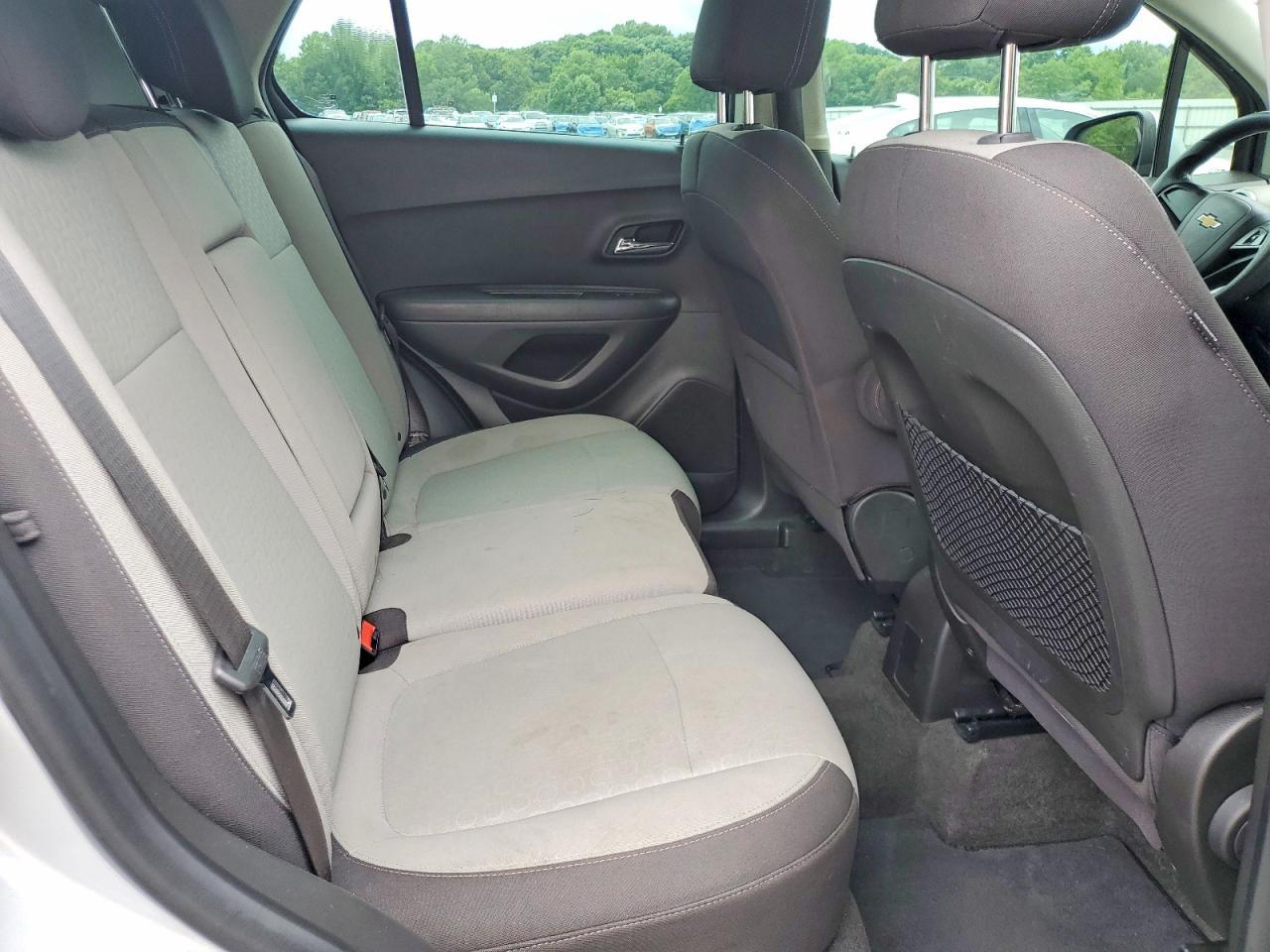 2016 Chevrolet Trax Ls - zdjęcie 11