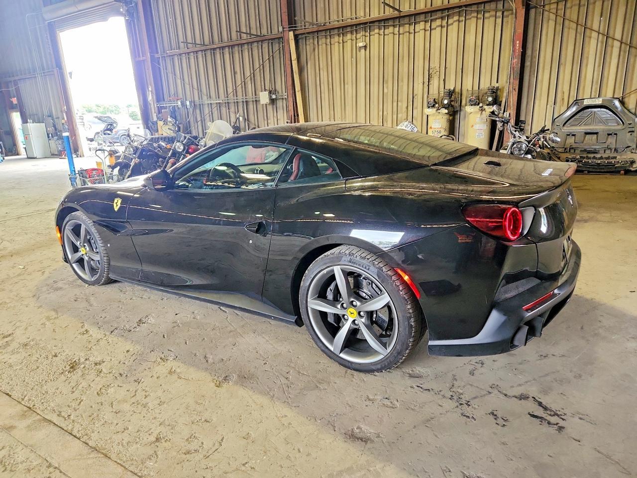 2019 Ferrari Portofino - zdjęcie 2