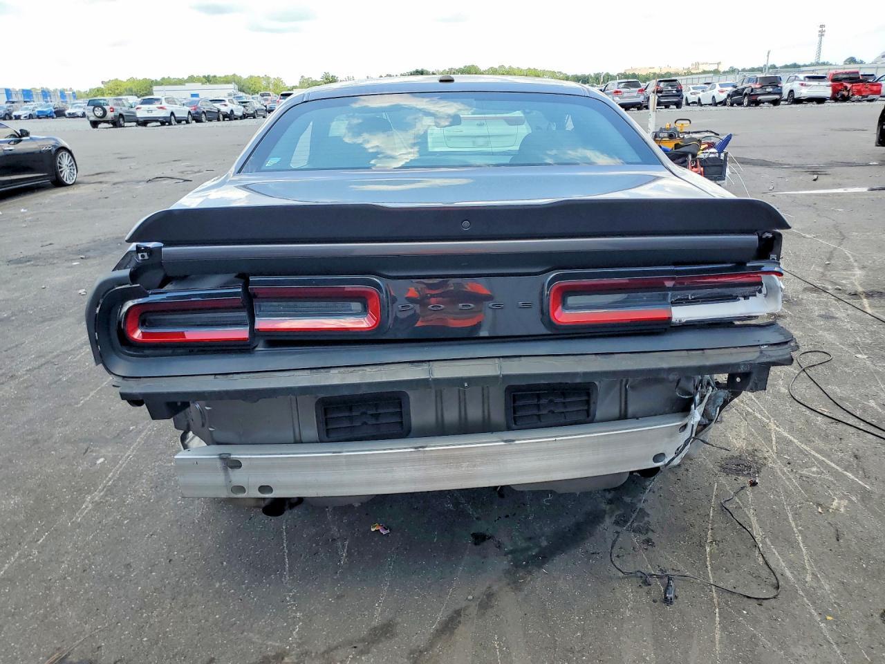 2023 Dodge Challenger Sxt - zdjęcie 6