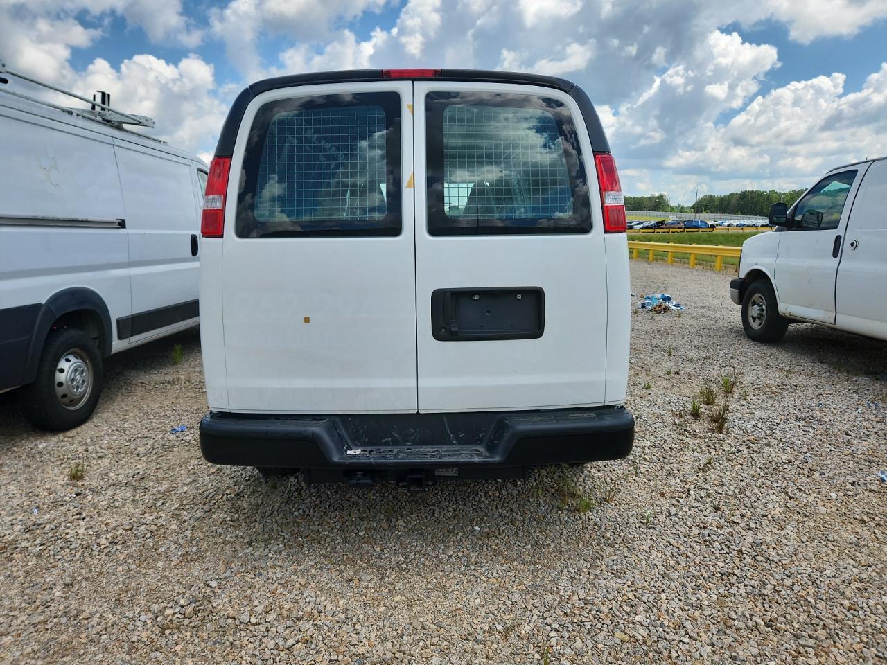 2025 Chevrolet Express G2500 - zdjęcie 6