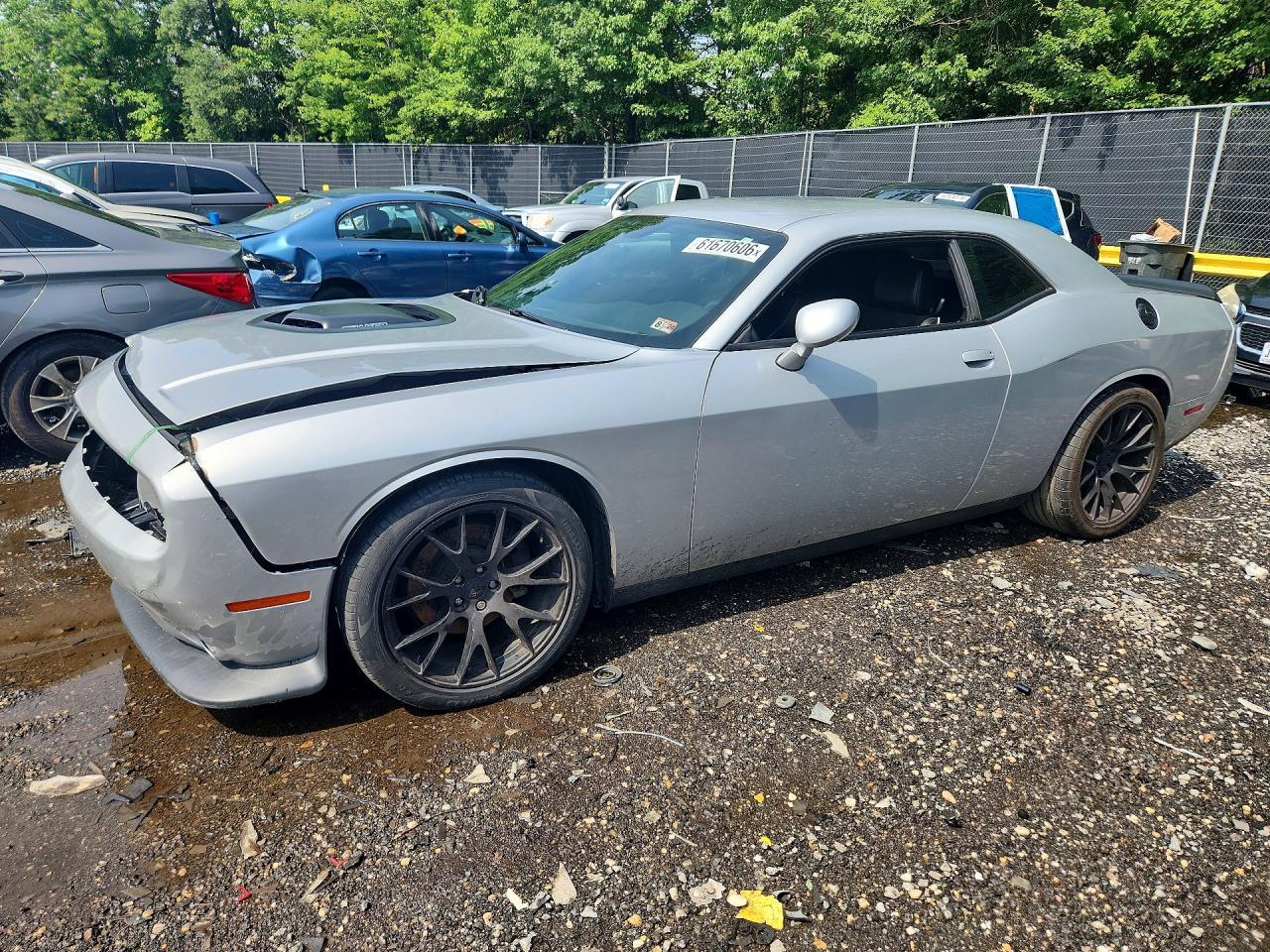 2021 Dodge Challenger R/T - zdjęcie główne