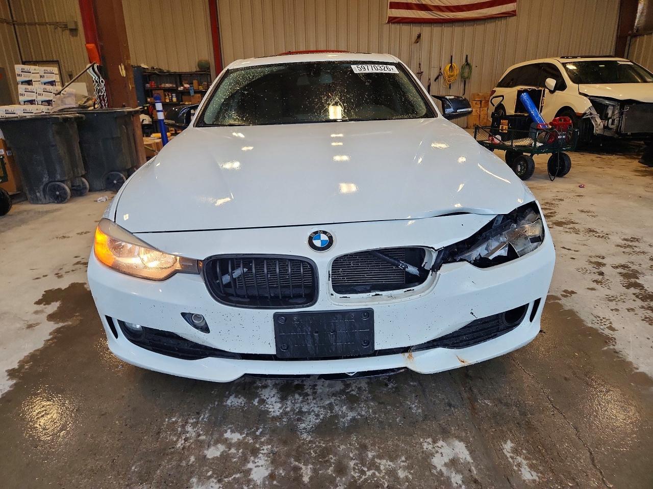 2015 BMW 320 I xDrive - zdjęcie 5