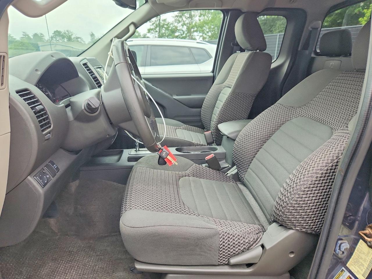 2015 Nissan Frontier Sv V6 - zdjęcie 7