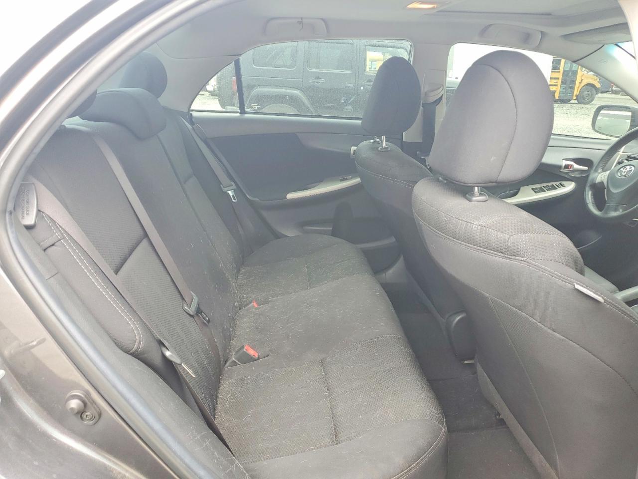 2013 Toyota Corolla S - zdjęcie 10