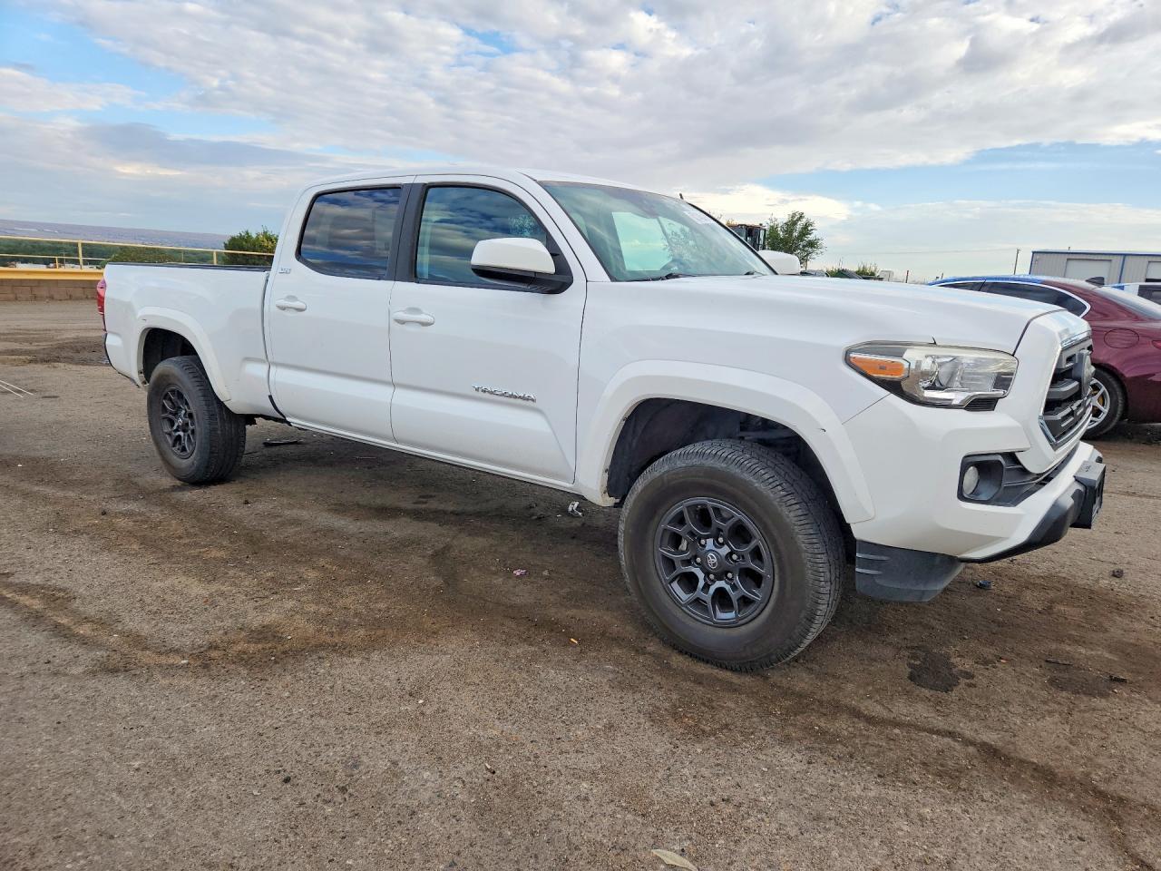 2018 Toyota Tacoma Sr5 V6 - zdjęcie 4