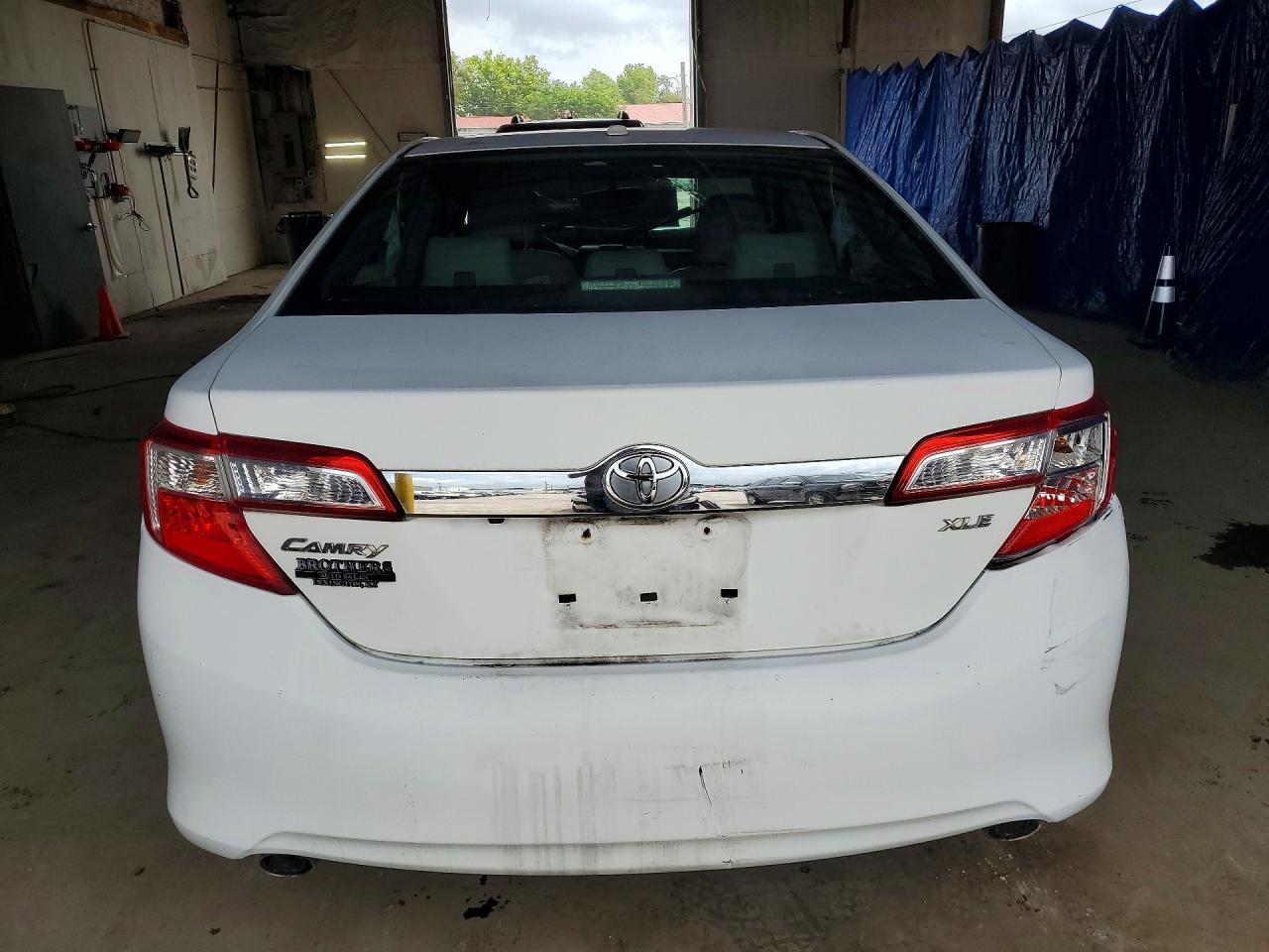 2014 Toyota Camry Xle V6 - zdjęcie 6
