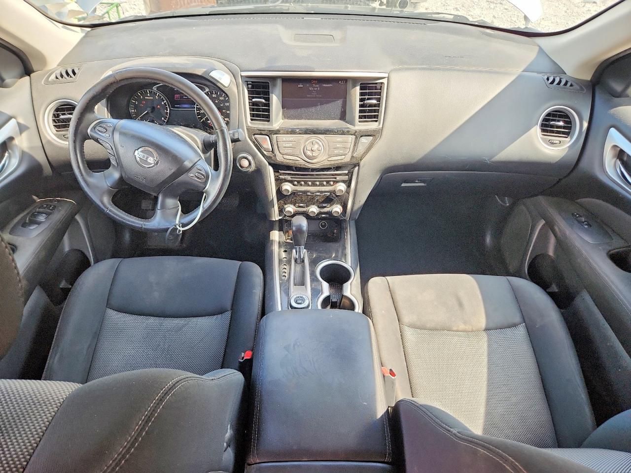 2017 Nissan Pathfinder Sv - zdjęcie 8