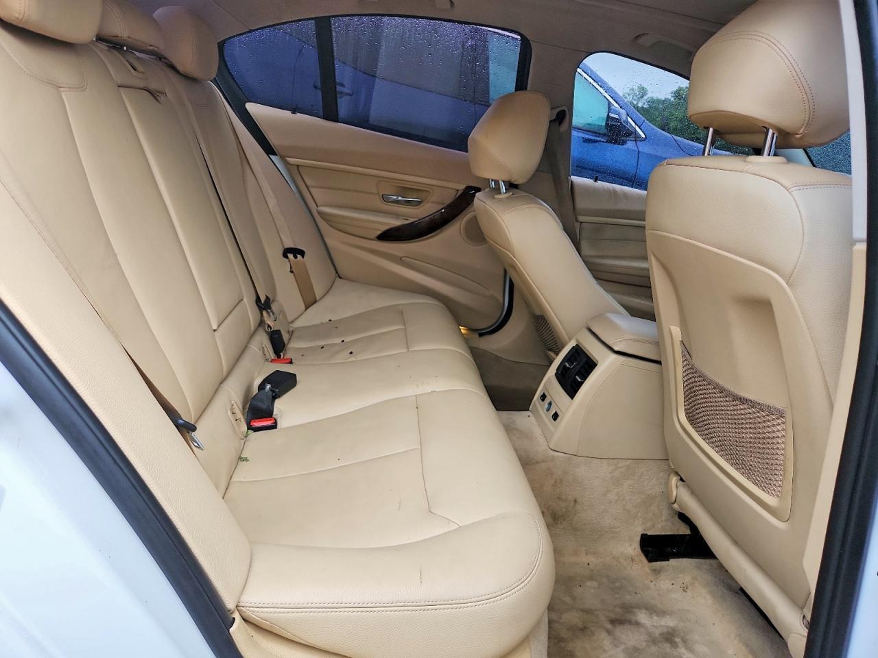 2013 BMW Seria 3 328i - zdjęcie 10
