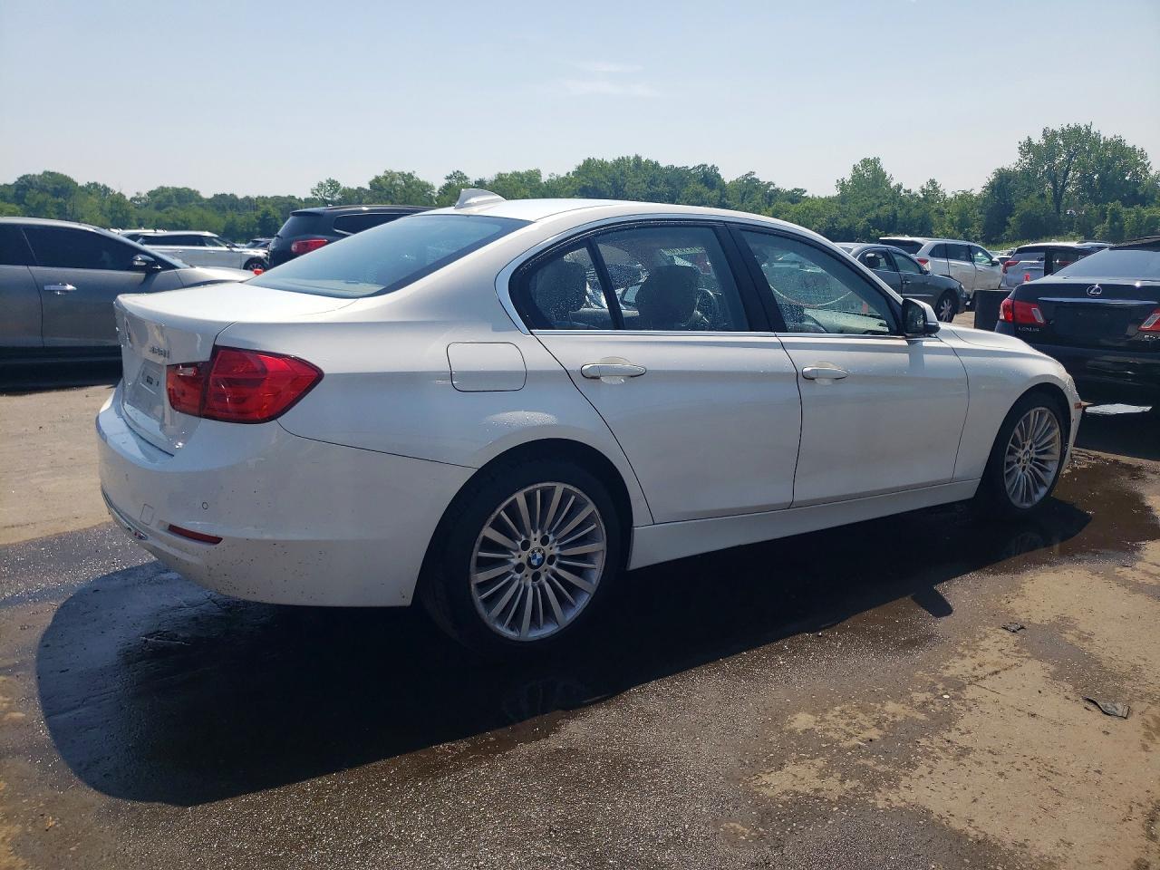 2013 BMW 328 Xi - zdjęcie 3