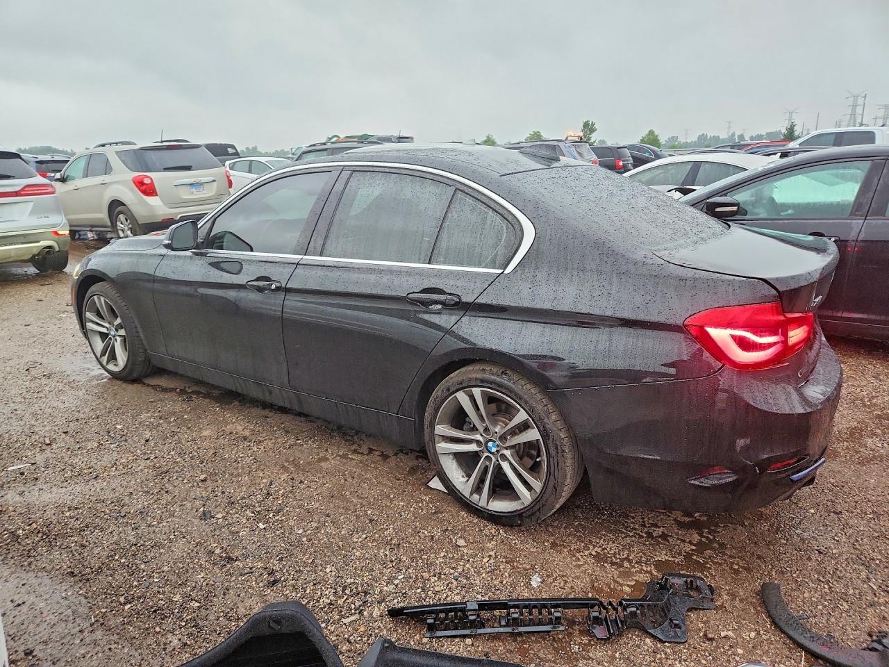 2018 BMW Seria 3 330i - zdjęcie 2