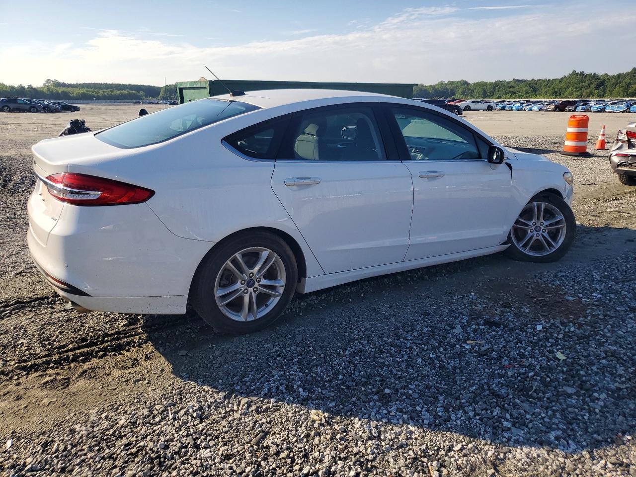 2018 Ford Fusion Se - zdjęcie 3