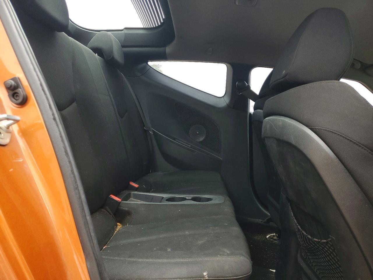 2015 Hyundai Veloster Base - zdjęcie 10