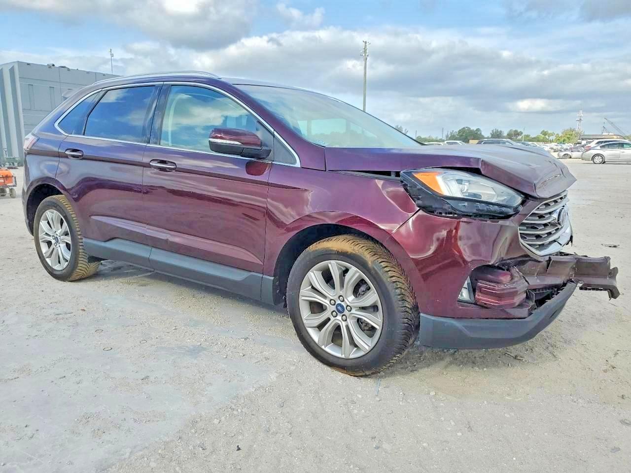2019 Ford Edge Titanium - zdjęcie 4