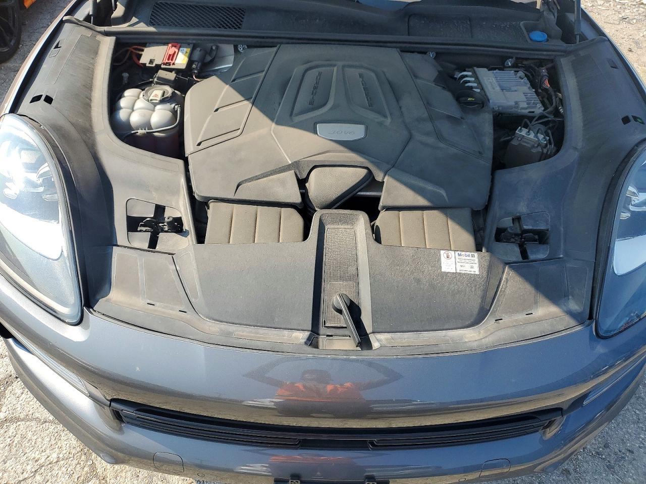 2020 Porsche Cayenne - zdjęcie 12