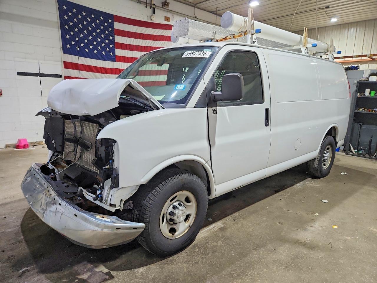 2017 Chevrolet Express G2500 - zdjęcie główne