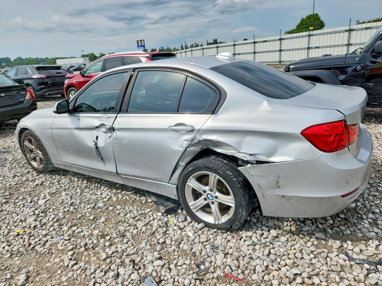 BMW Seria 3 - zdjęcie 2