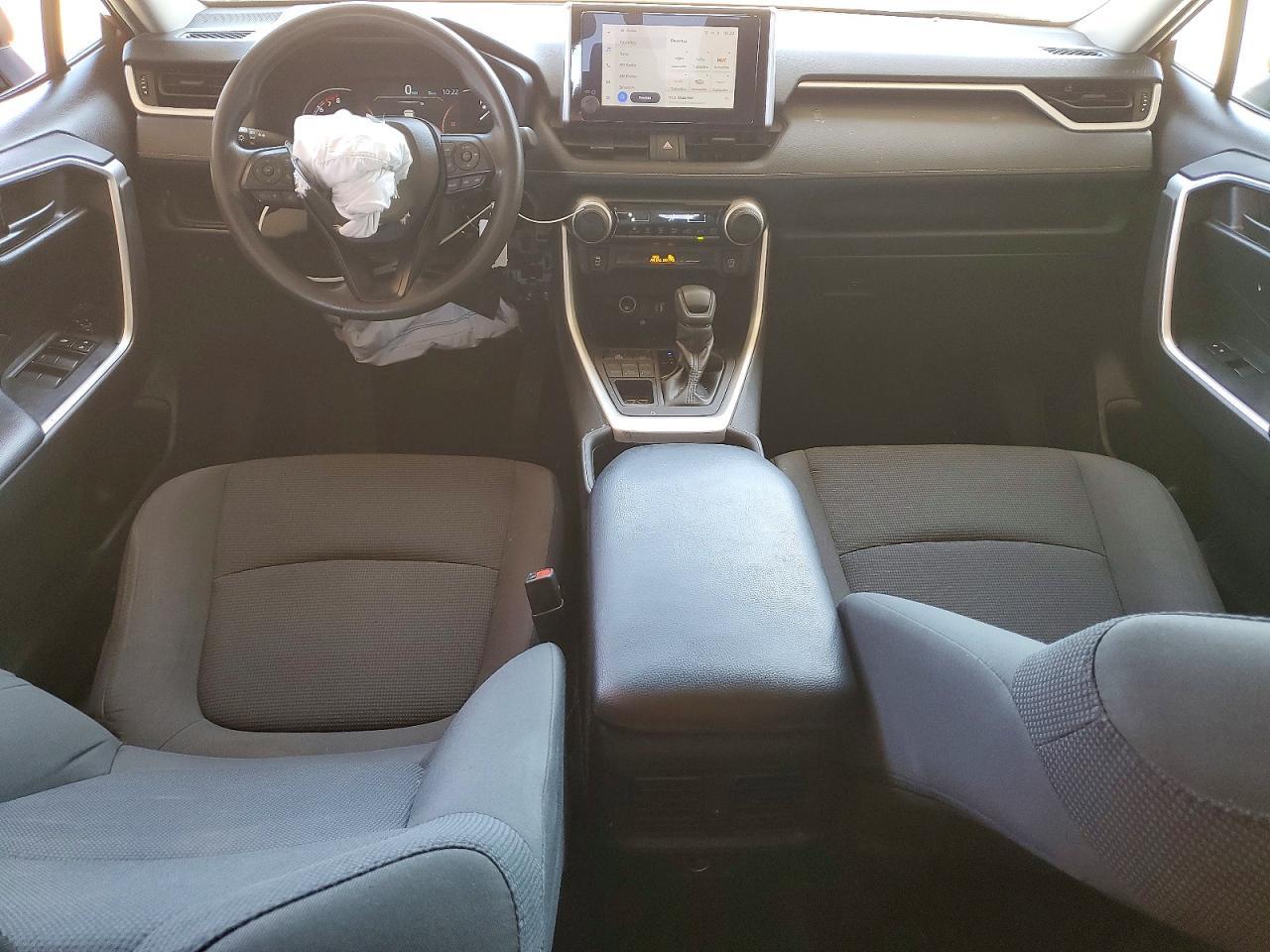 2024 Toyota Rav4 Le - zdjęcie 8