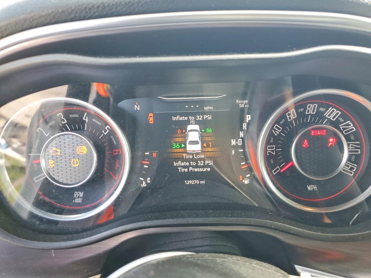 2015 Dodge Challenger Sxt - zdjęcie 9