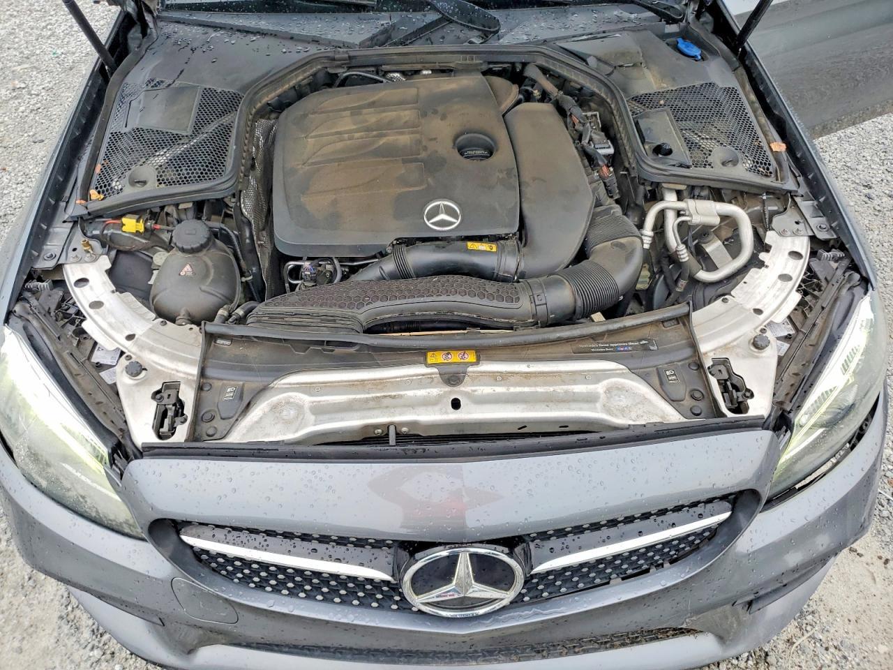 2019 Mercedes-Benz C 300 - zdjęcie 11