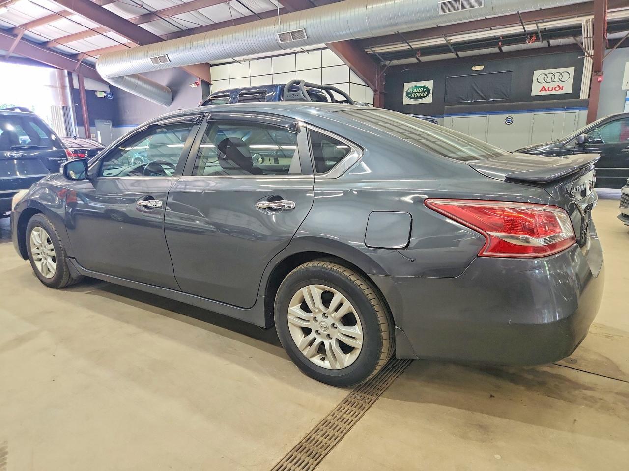 2013 Nissan Altima 2.5 - zdjęcie 2