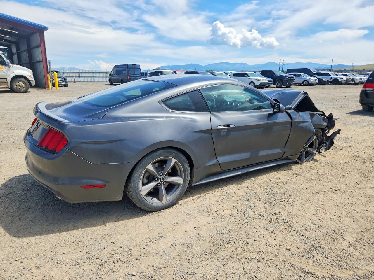 2015 Ford Mustang - zdjęcie 3