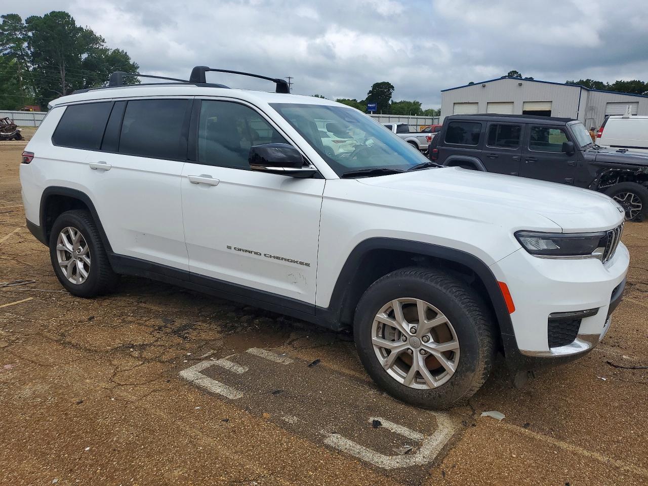 2021 Jeep Grand Cherokee L Limited - zdjęcie 4