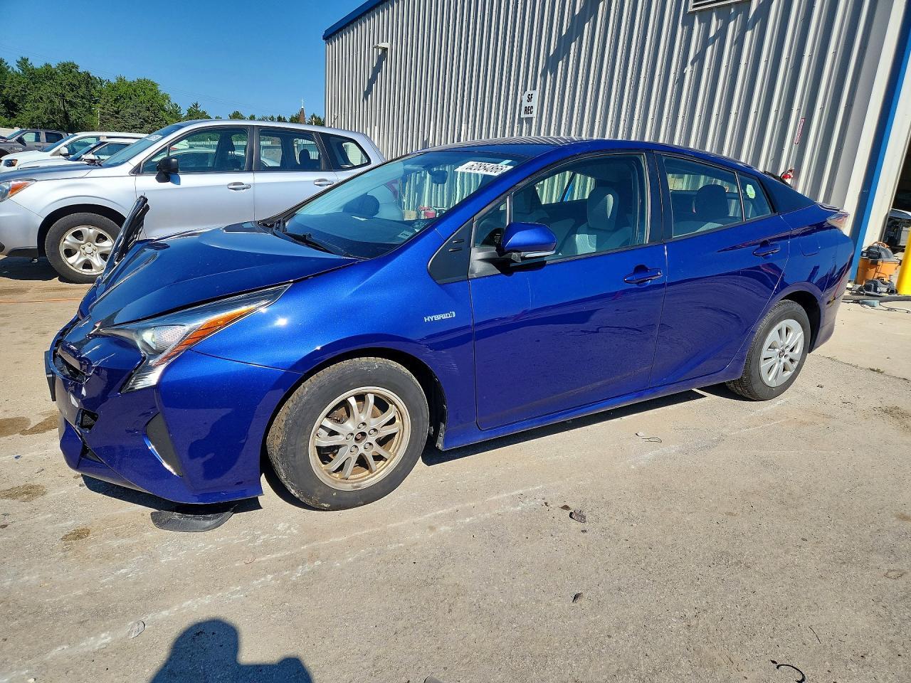 2016 Toyota Prius Two - zdjęcie główne