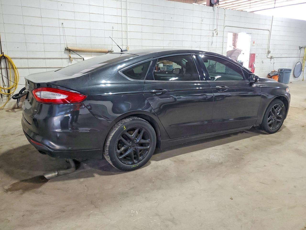 2014 Ford Fusion Se - zdjęcie 3