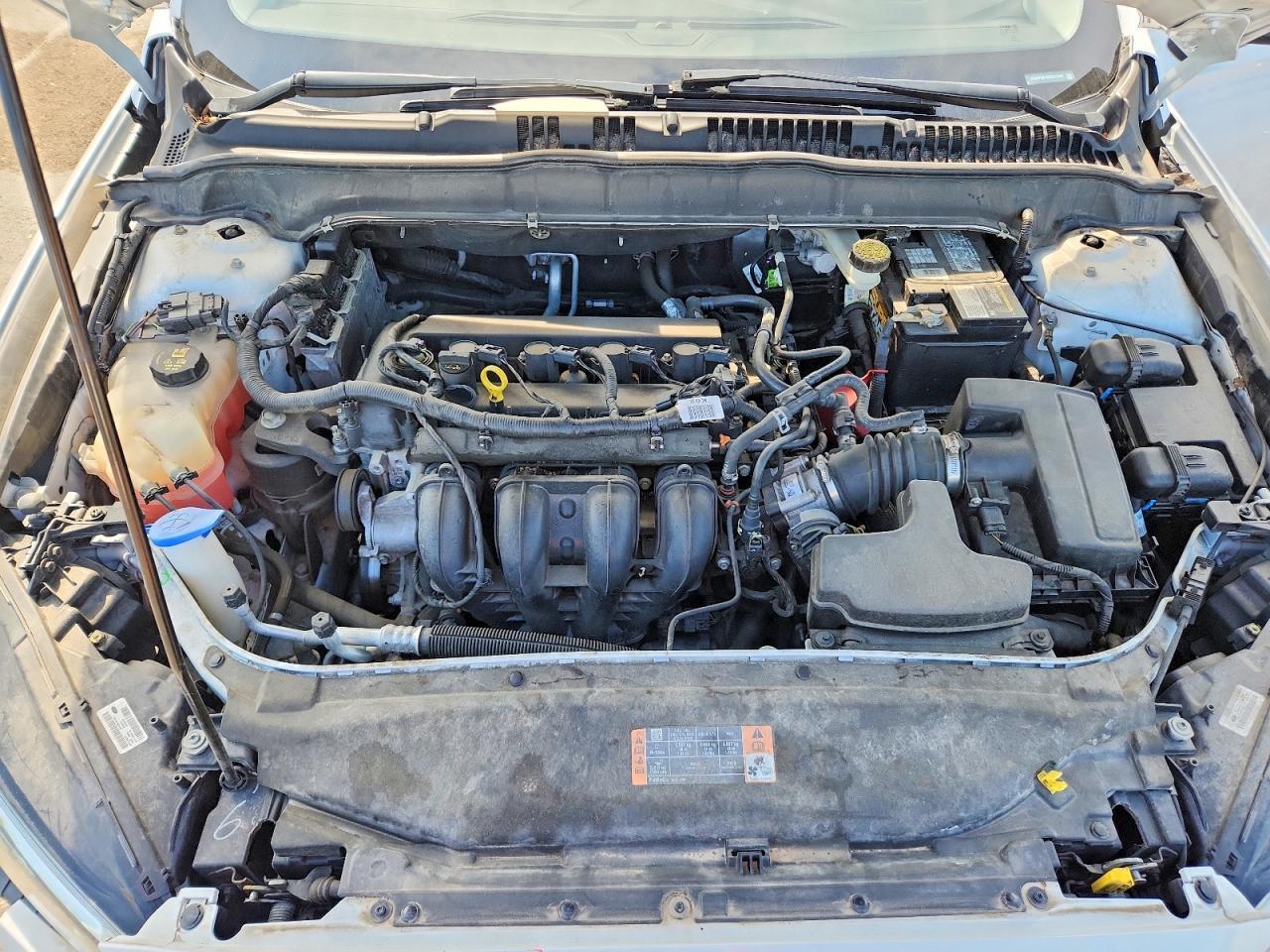 2016 Ford Fusion S - zdjęcie 11