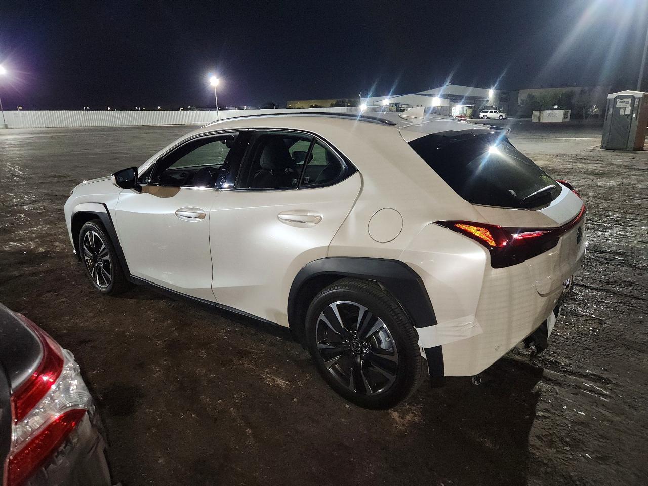 2024 Lexus Ux 250H Base - zdjęcie 2