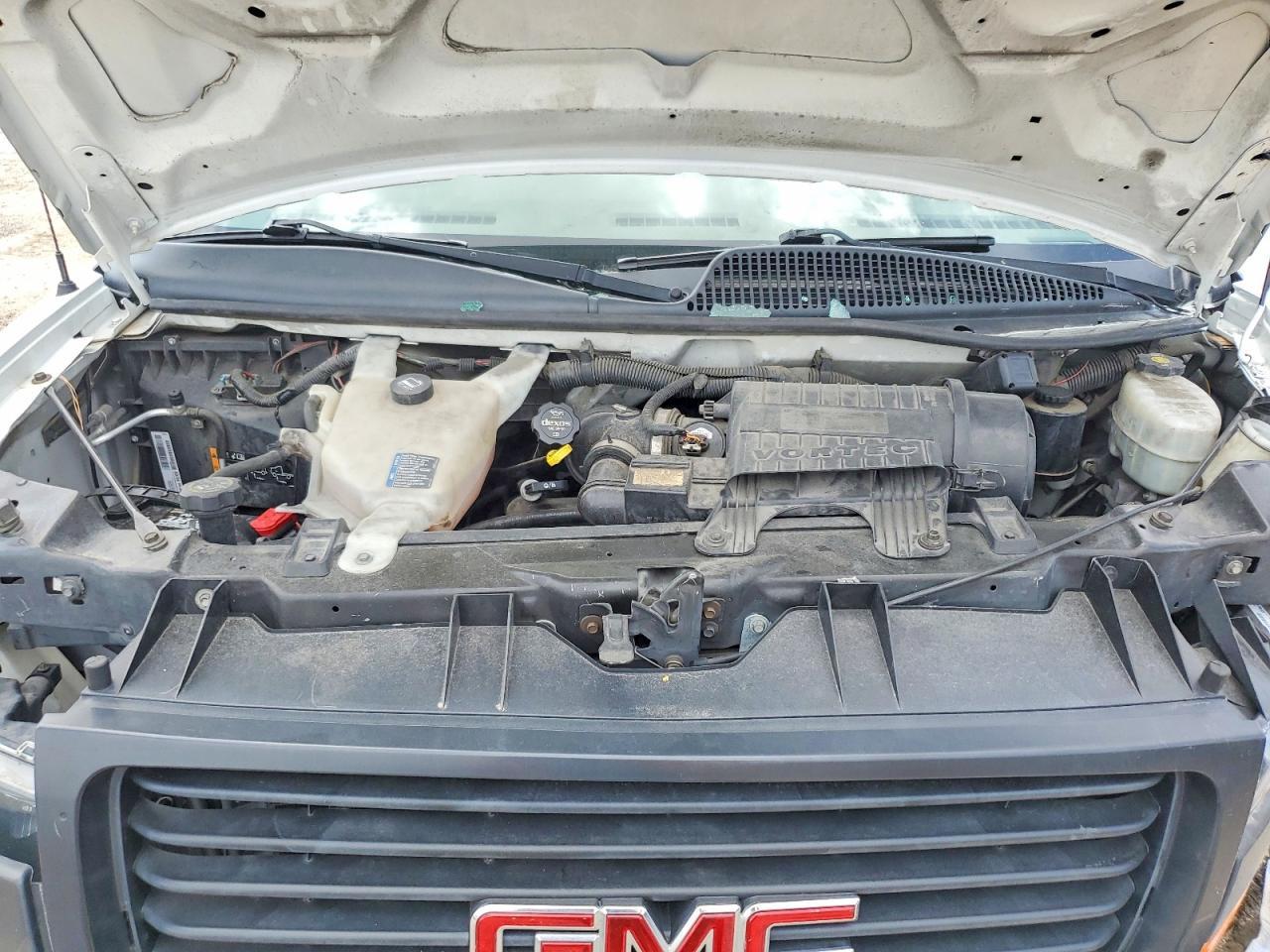 2022 GMC Savana G2500 - zdjęcie 12