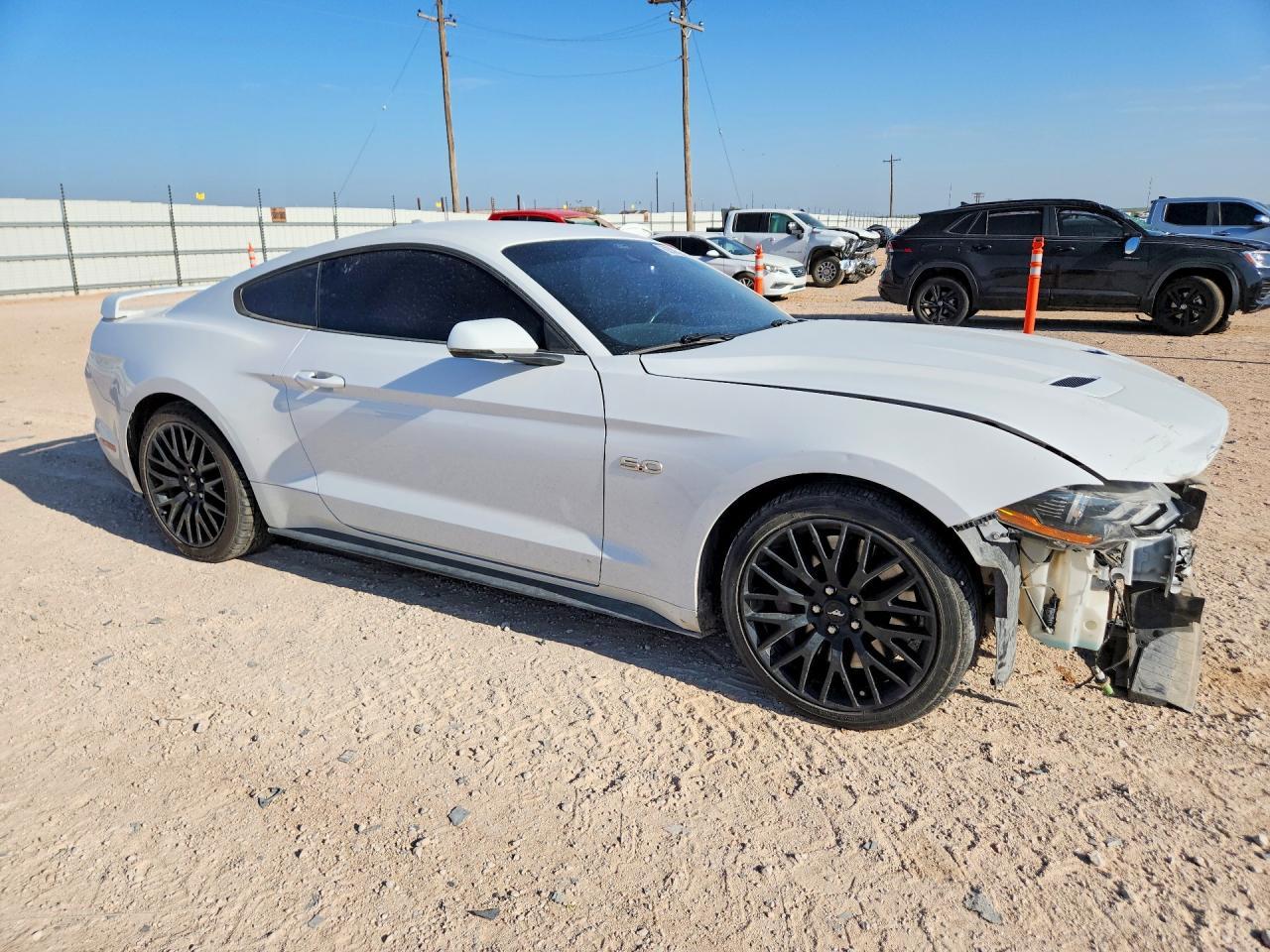 2022 Ford Mustang Gt - zdjęcie 4