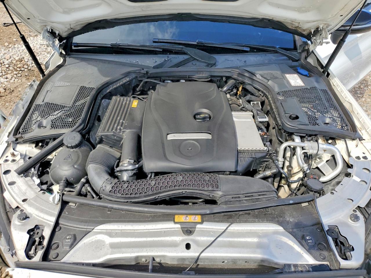 2018 Mercedes-Benz C 300 - zdjęcie 11
