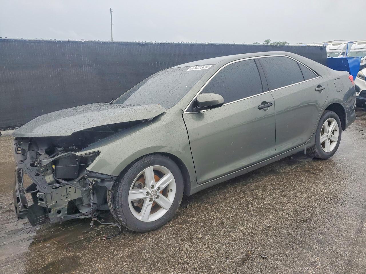 2013 Toyota Camry L - zdjęcie główne