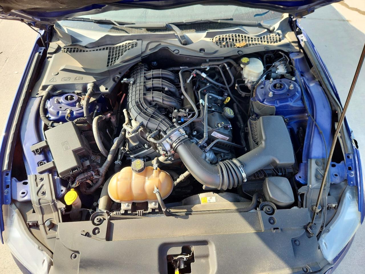 2016 Ford Mustang - zdjęcie 11