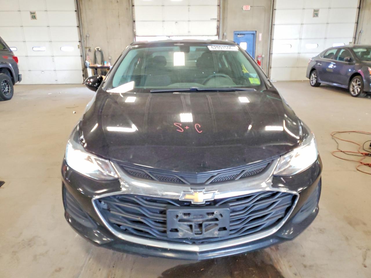 2019 Chevrolet Cruze Lt - zdjęcie 5