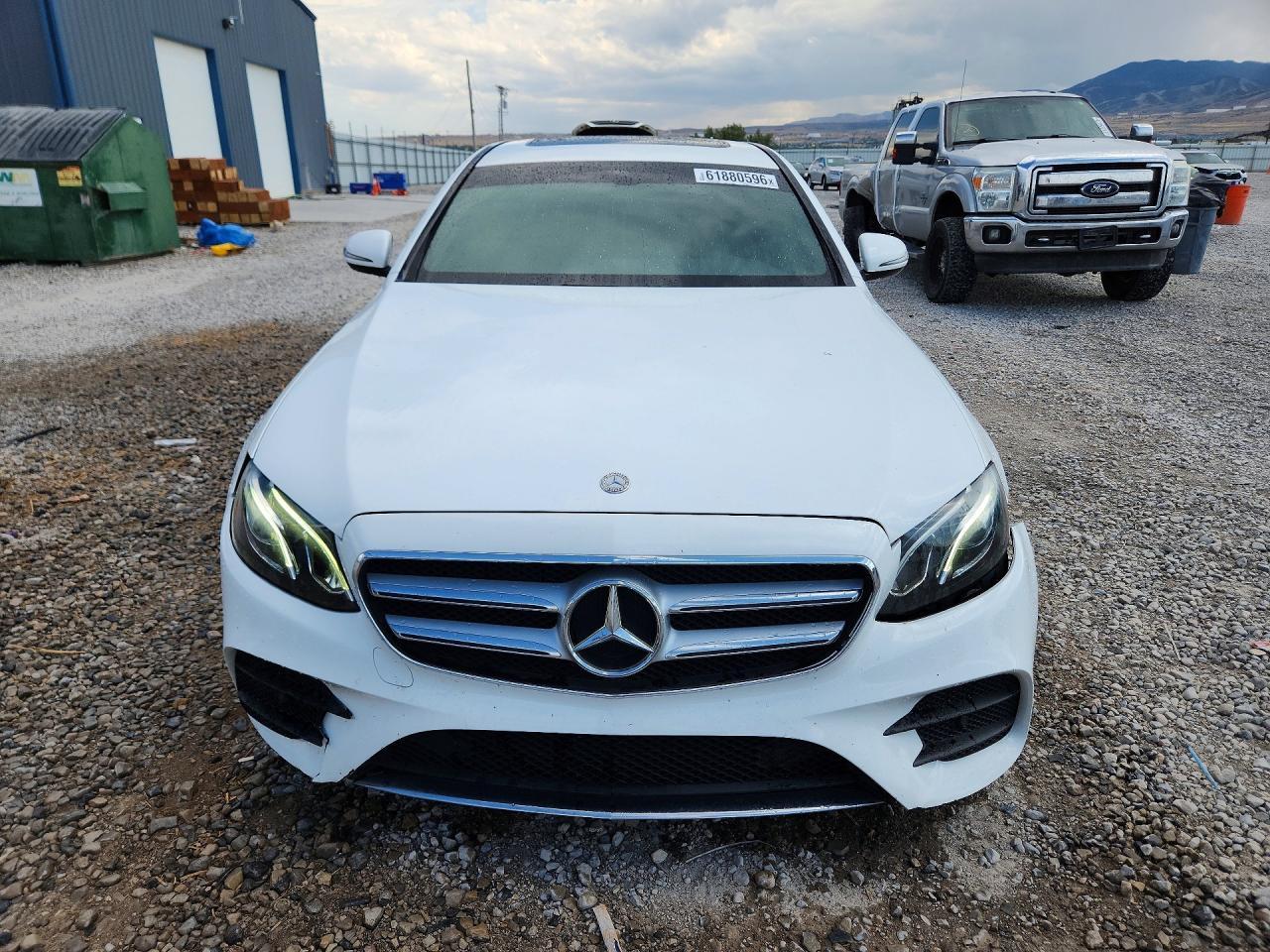 2017 Mercedes-Benz E 300 4Matic - zdjęcie 5