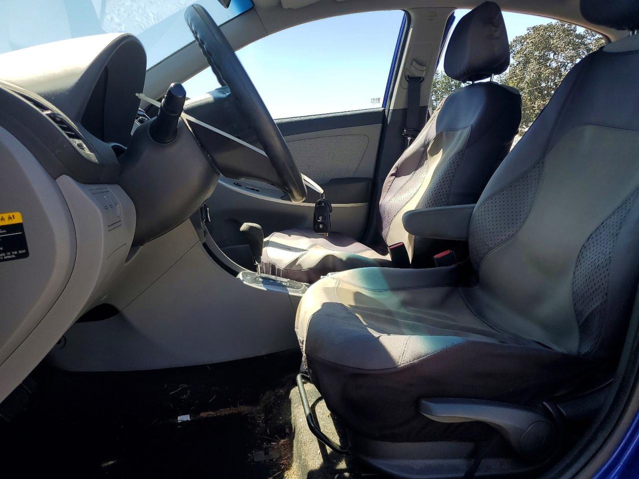2013 Hyundai Accent Gls - zdjęcie 7
