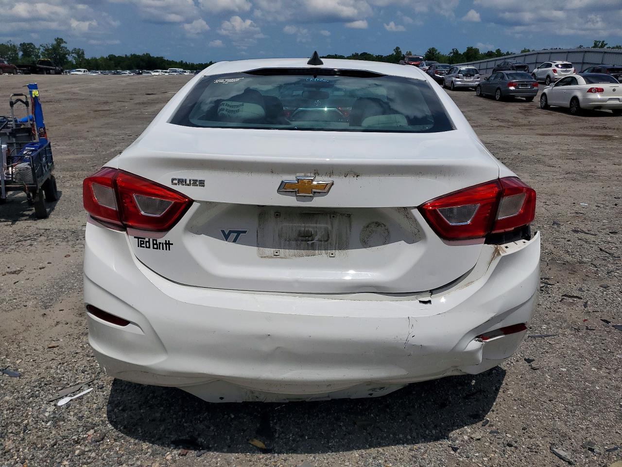 2018 Chevrolet Cruze Ls - zdjęcie 5