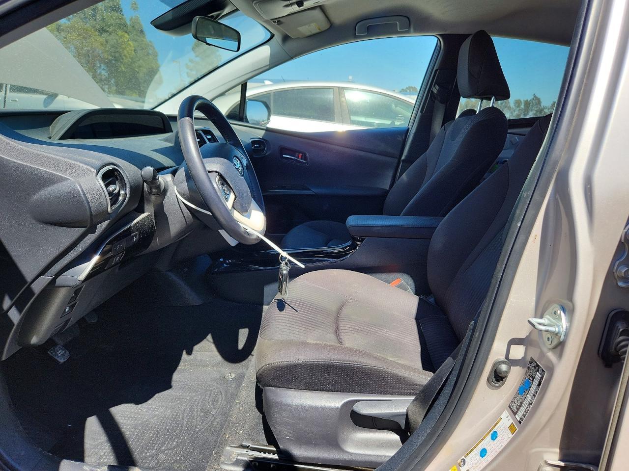 2019 Toyota Prius Prime Plus - zdjęcie 7