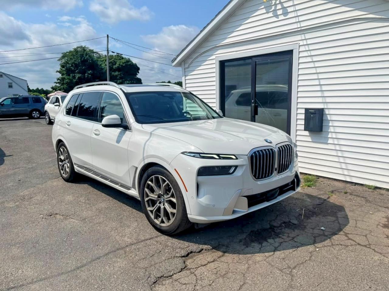 2025 BMW X7 xDrive40I - zdjęcie 4