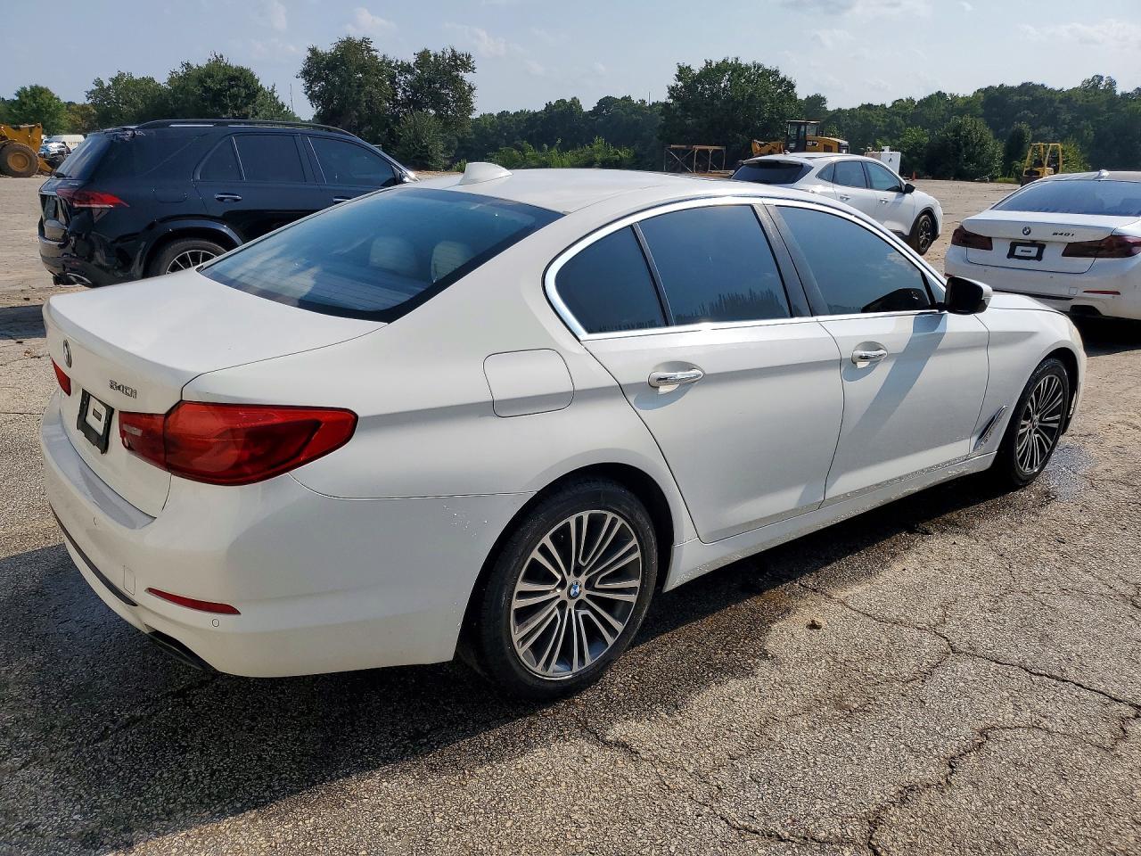 2017 BMW 540 I - zdjęcie 3