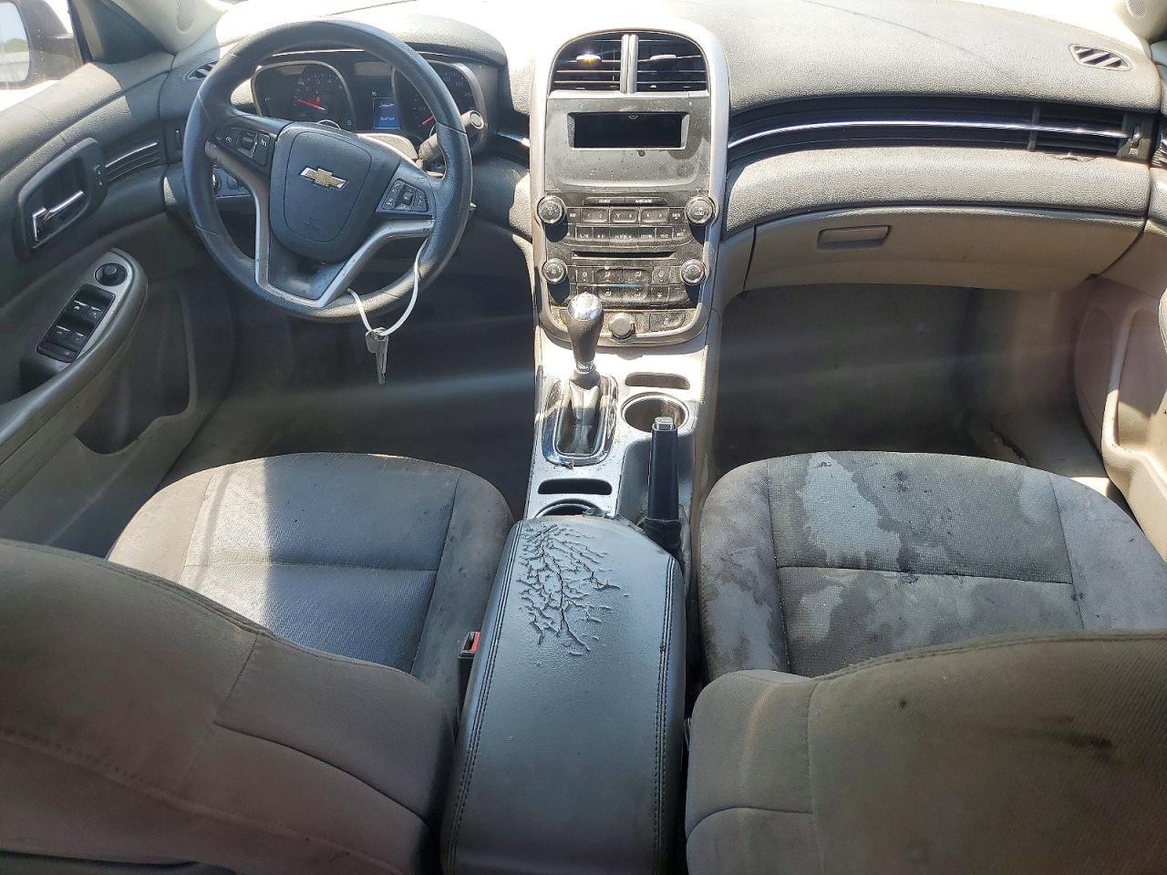 2015 Chevrolet Malibu Ls - zdjęcie 8