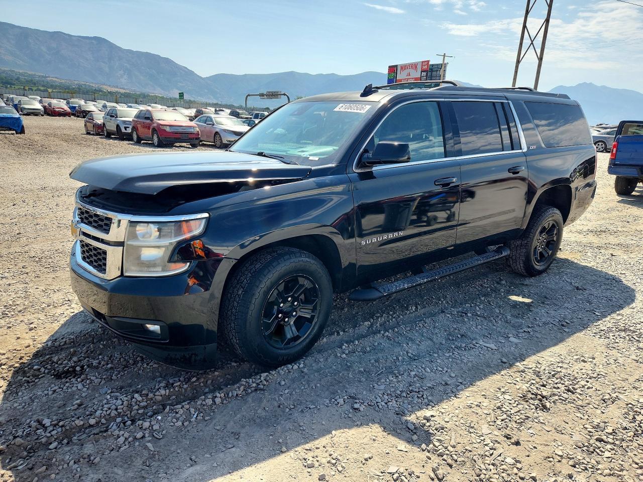 2017 Chevrolet Suburban K1500 Lt - zdjęcie główne