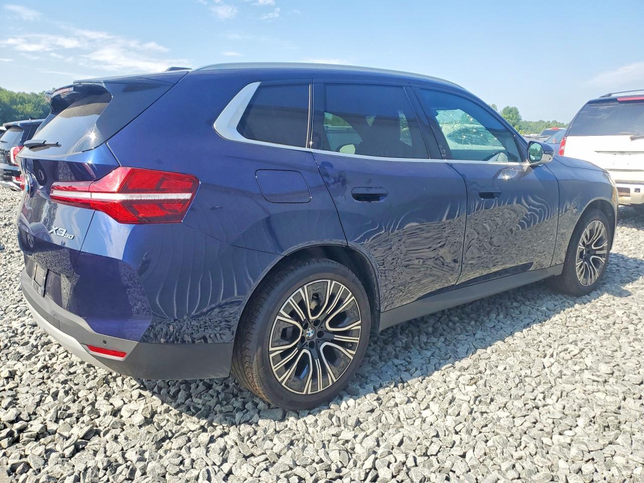 2026 BMW X3 30 xDrive - zdjęcie 3