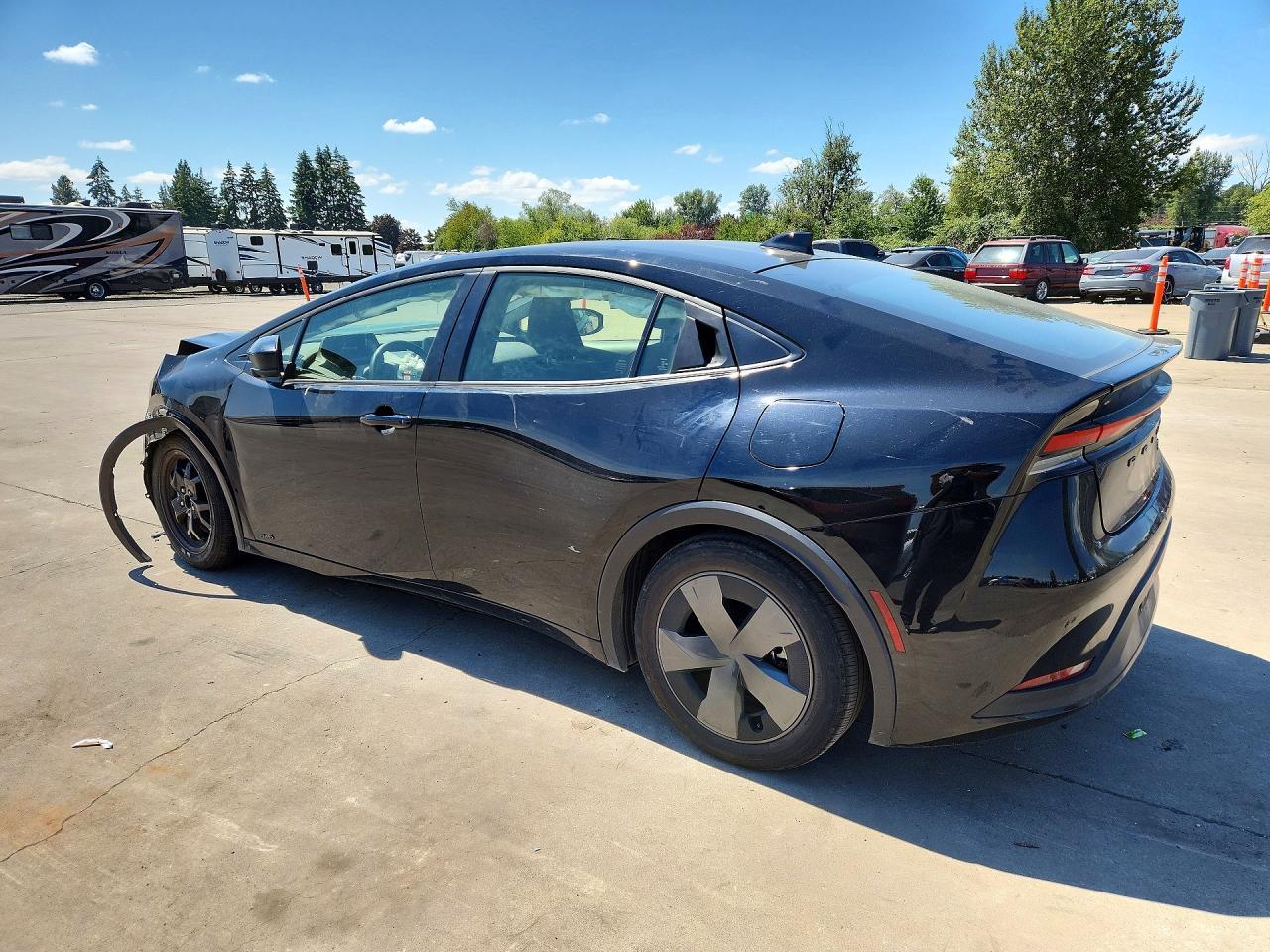 2024 Toyota Prius Le - zdjęcie 2