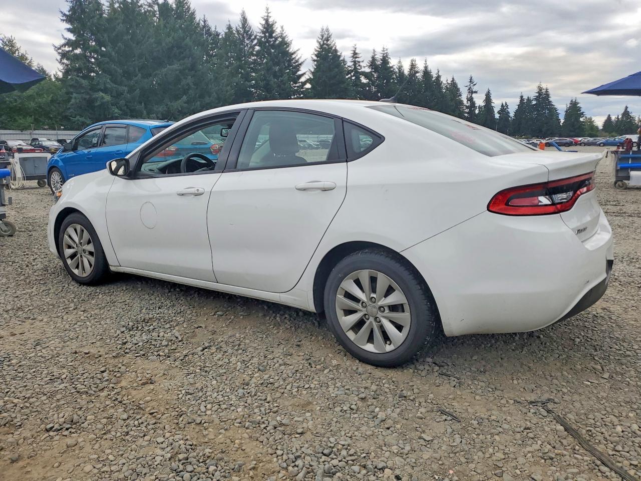 2014 Dodge Dart Sxt - zdjęcie 2